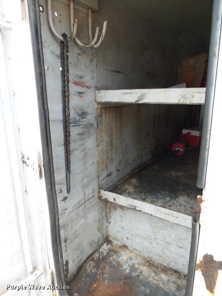 image for item DA2501 1996 Ford F350 chip truck