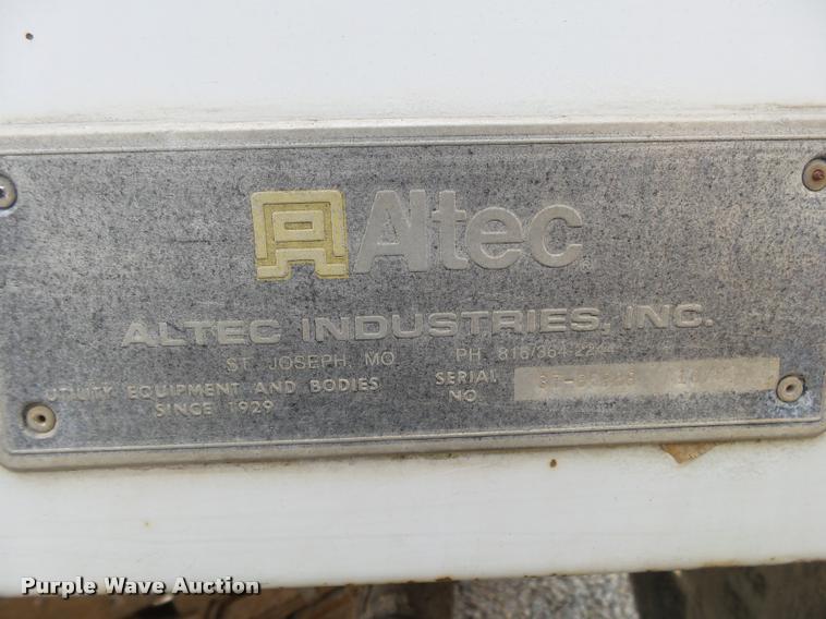 image for item DA2501 1996 Ford F350 chip truck