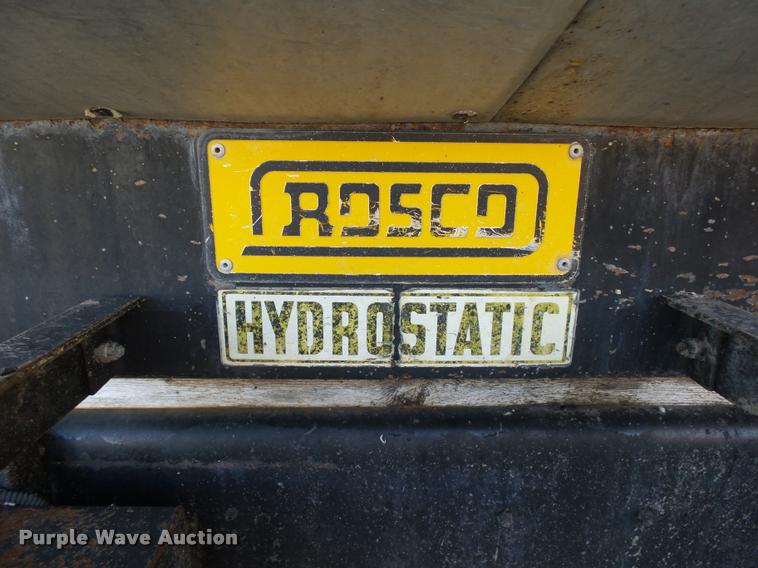 image for item DA2503 1996 International 4900 oil distributor truck