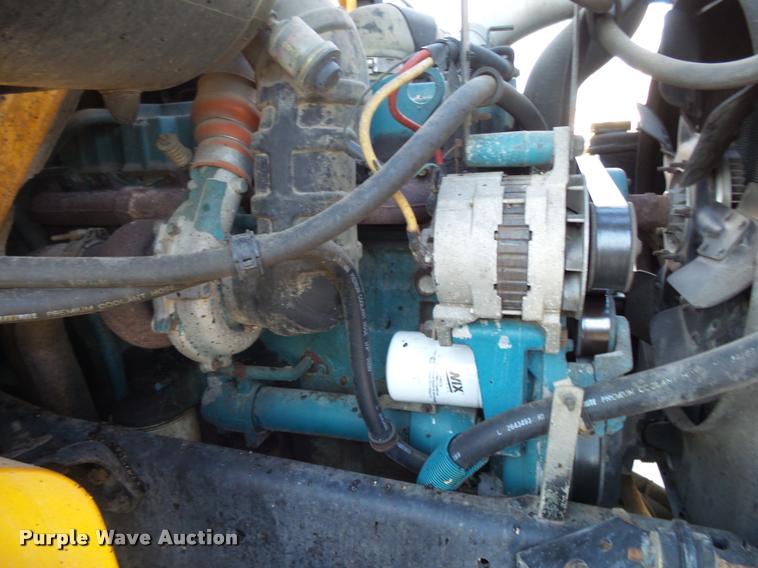 image for item DA2503 1996 International 4900 oil distributor truck