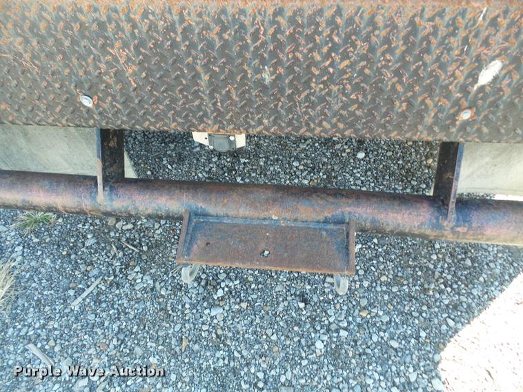 image for item DA3768 2000 International 4700 service truck