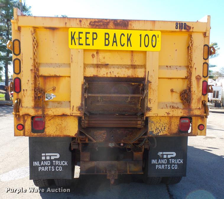 image for item DA3881 2004 Sterling L7500 dump truck