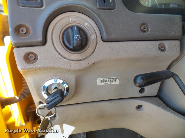 image for item DA3881 2004 Sterling L7500 dump truck