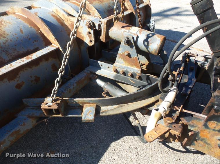 image for item DA3881 2004 Sterling L7500 dump truck