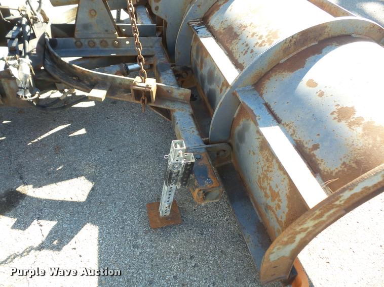 image for item DA3881 2004 Sterling L7500 dump truck