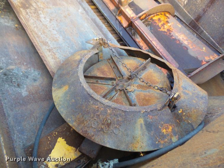 image for item DA3881 2004 Sterling L7500 dump truck