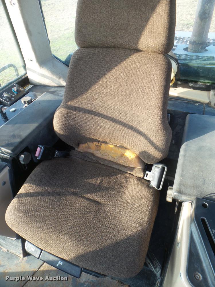 image for item DA5152 2001 Caterpillar 973C track loader