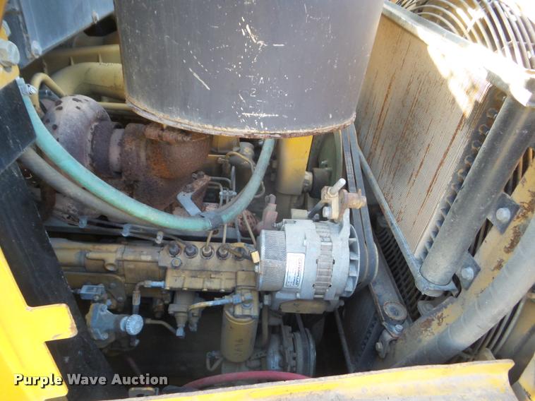 image for item DA5152 2001 Caterpillar 973C track loader