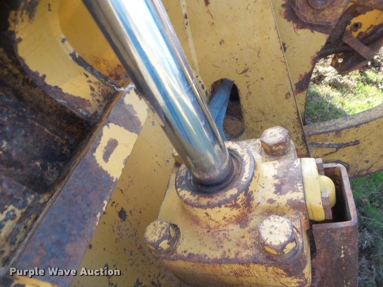 image for item DA5152 2001 Caterpillar 973C track loader