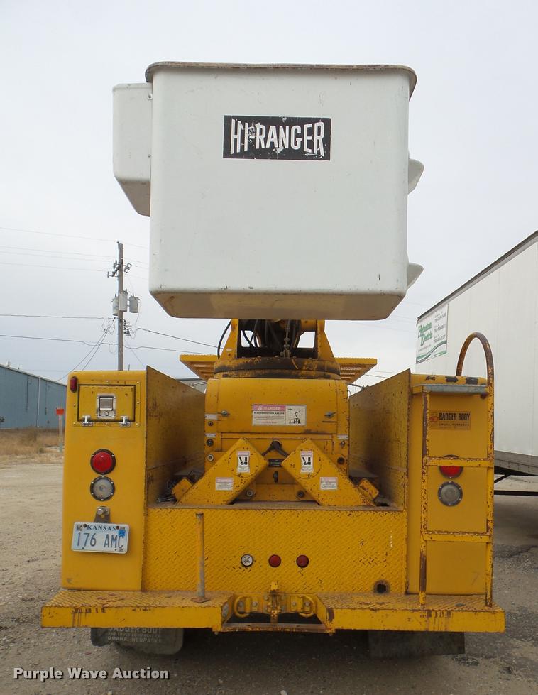 image for item DA5153 1985 Ford F700 bucket truck