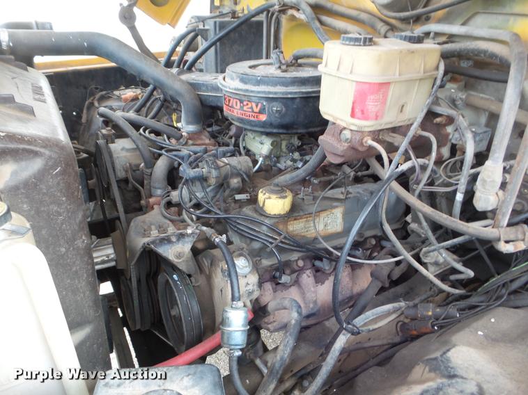 image for item DA5153 1985 Ford F700 bucket truck