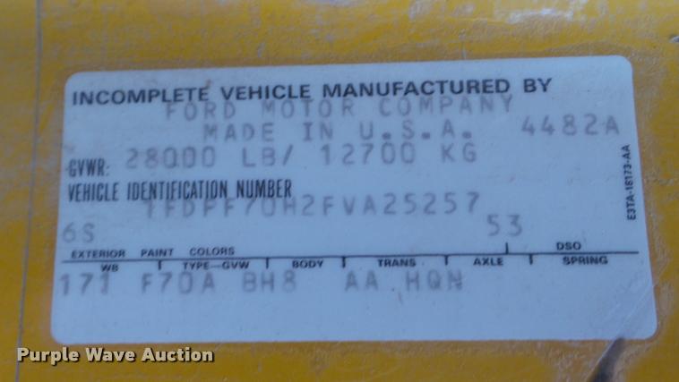 image for item DA5153 1985 Ford F700 bucket truck