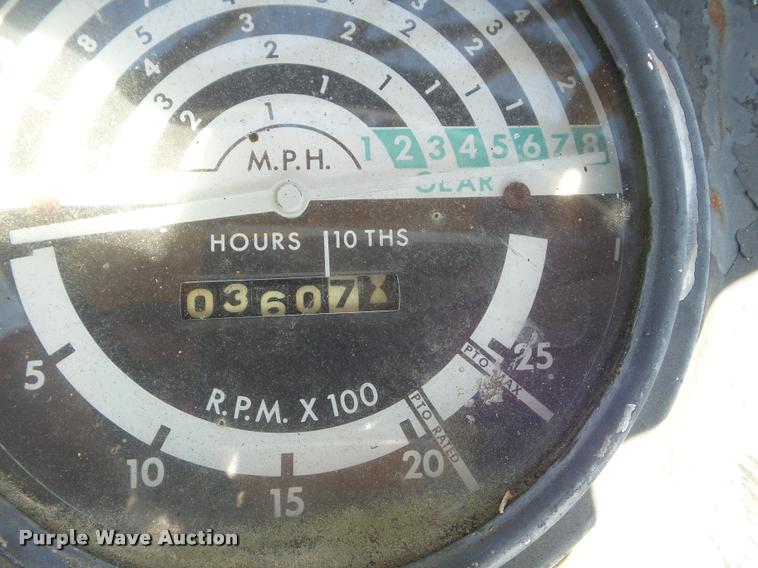 image for item DA5237 John Deere 300B backhoe