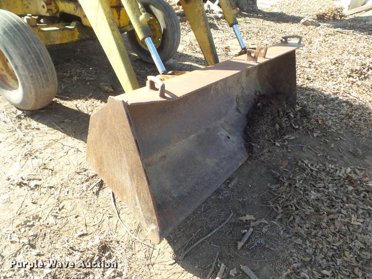 image for item DA5237 John Deere 300B backhoe