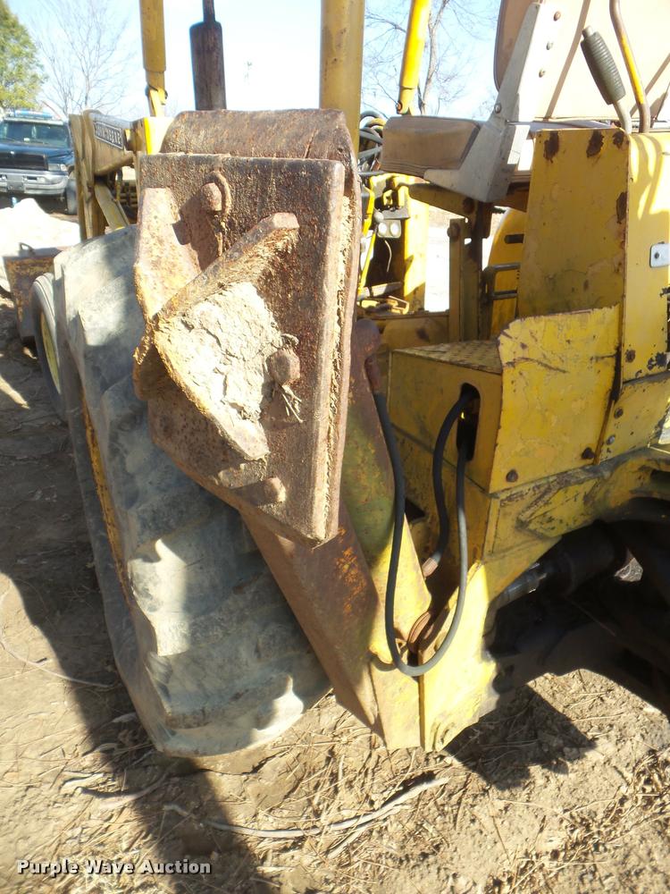 image for item DA5237 John Deere 300B backhoe