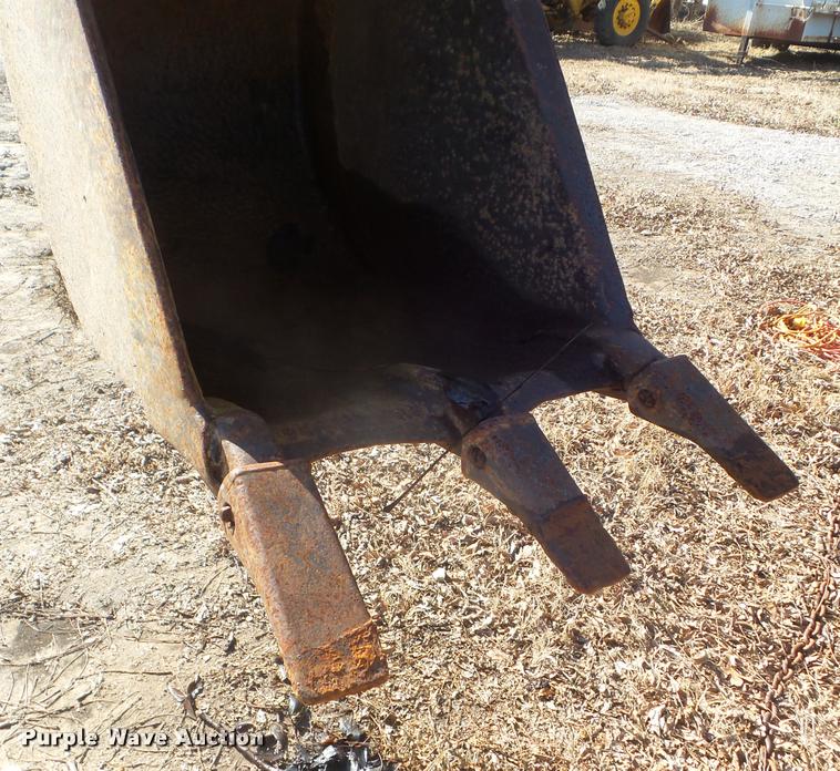 image for item DA5237 John Deere 300B backhoe