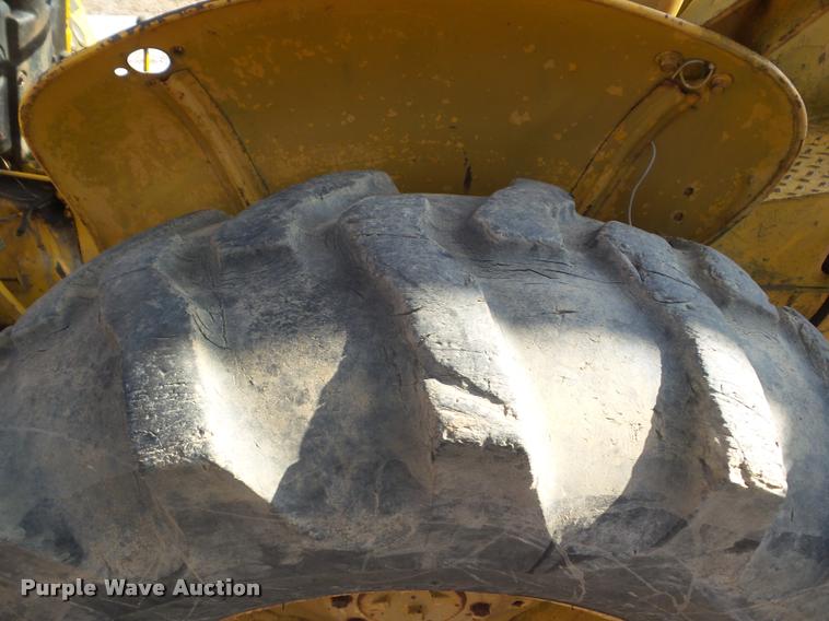 image for item DA5237 John Deere 300B backhoe