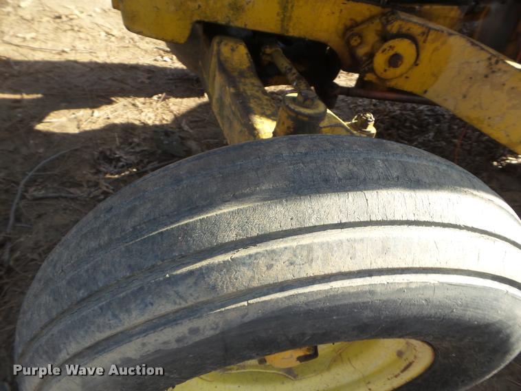 image for item DA5237 John Deere 300B backhoe