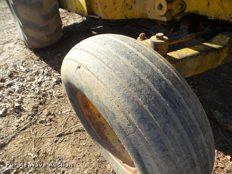 image for item DA5237 John Deere 300B backhoe