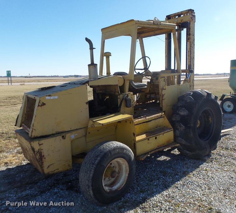 image for item DA9294 Allis Chalmers 700-D rough terrain forklift