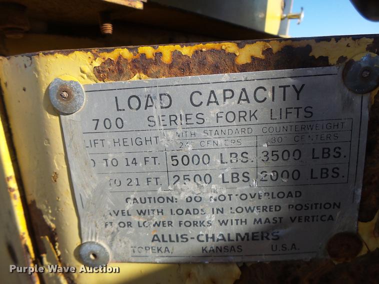 image for item DA9294 Allis Chalmers 700-D rough terrain forklift