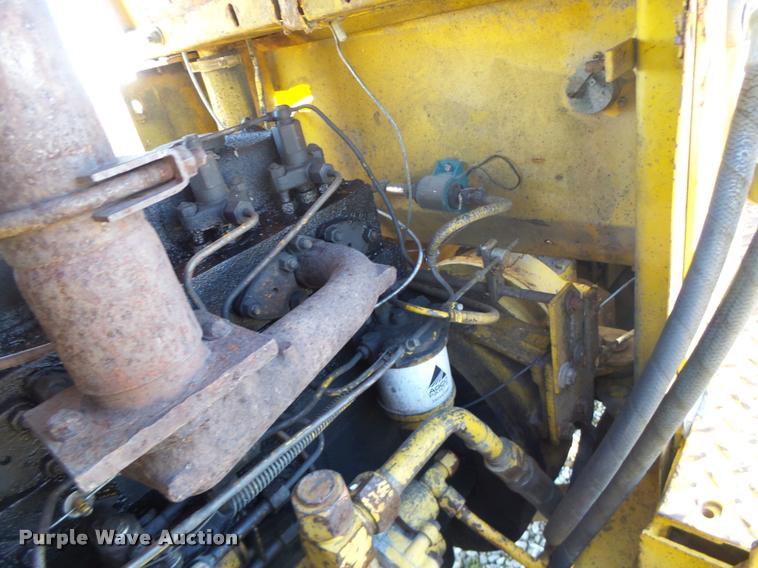 image for item DA9294 Allis Chalmers 700-D rough terrain forklift