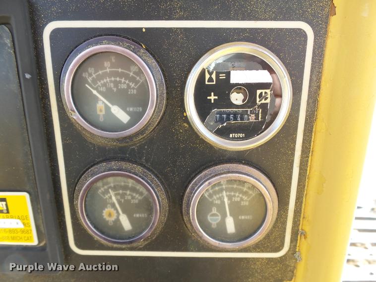 image for item DB0111 1988 Caterpillar D5H LGP dozer