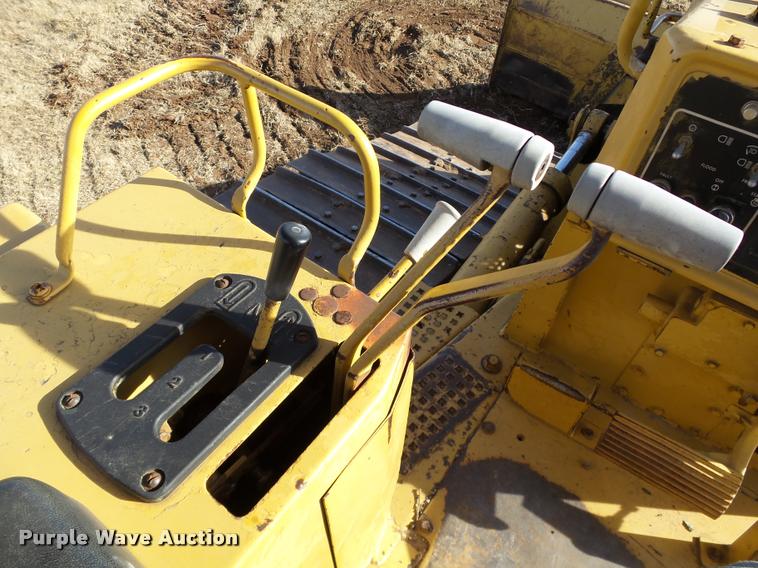 image for item DB0111 1988 Caterpillar D5H LGP dozer