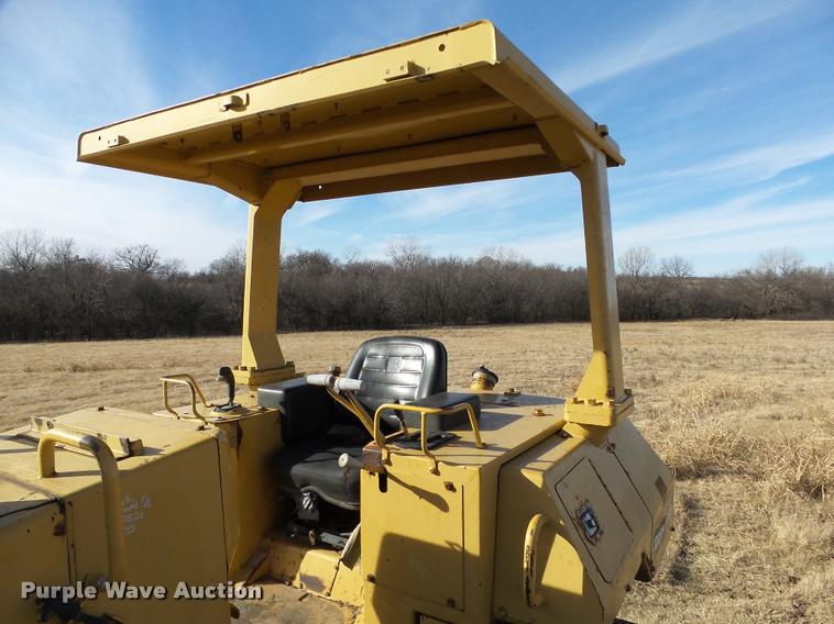 image for item DB0111 1988 Caterpillar D5H LGP dozer