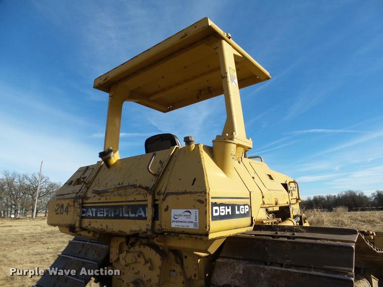 image for item DB0111 1988 Caterpillar D5H LGP dozer