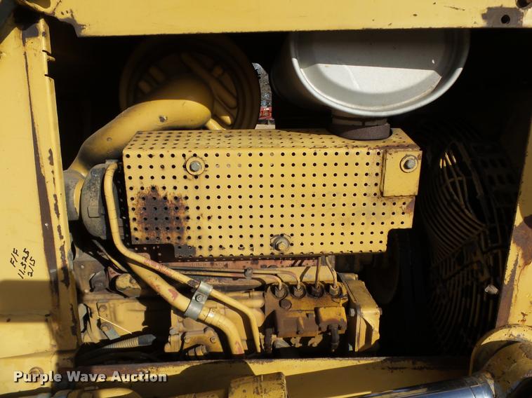 image for item DB0111 1988 Caterpillar D5H LGP dozer