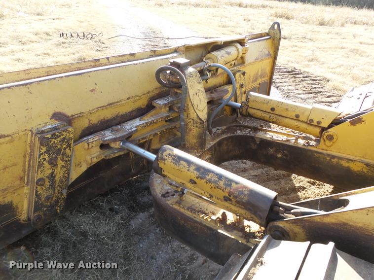 image for item DB0111 1988 Caterpillar D5H LGP dozer