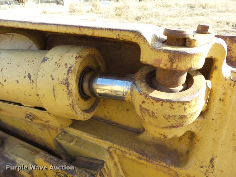 image for item DB0111 1988 Caterpillar D5H LGP dozer