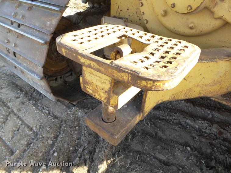 image for item DB0111 1988 Caterpillar D5H LGP dozer