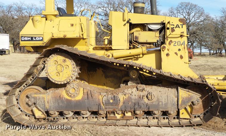 image for item DB0111 1988 Caterpillar D5H LGP dozer