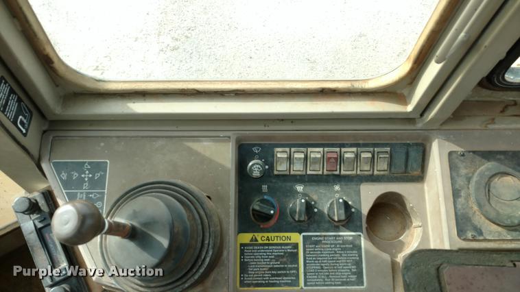 image for item DB0806 1993 John Deere 544G wheel loader