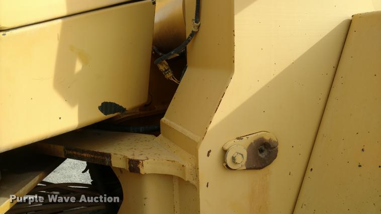 image for item DB0806 1993 John Deere 544G wheel loader
