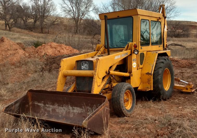 image for item DB0807 1983 John Deere 410 backhoe