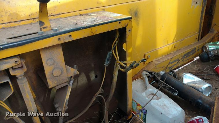 image for item DB0807 1983 John Deere 410 backhoe