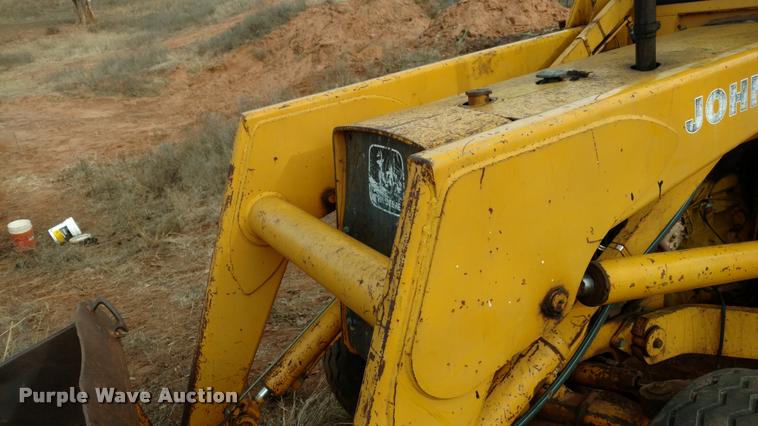 image for item DB0807 1983 John Deere 410 backhoe