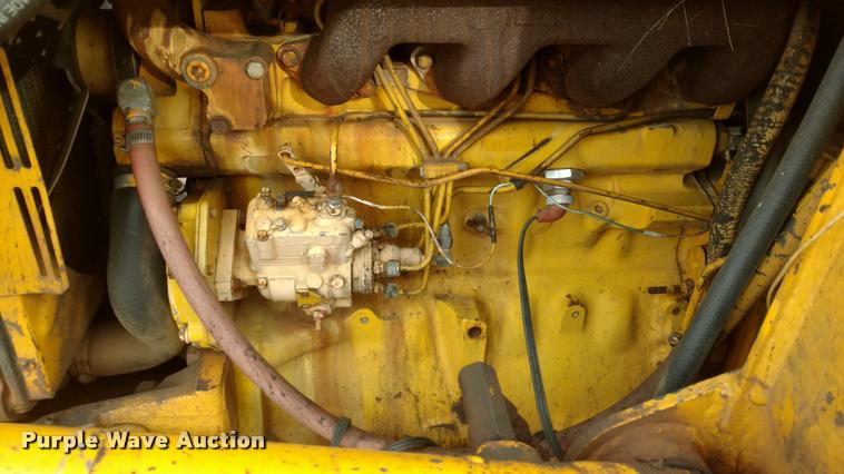 image for item DB0807 1983 John Deere 410 backhoe