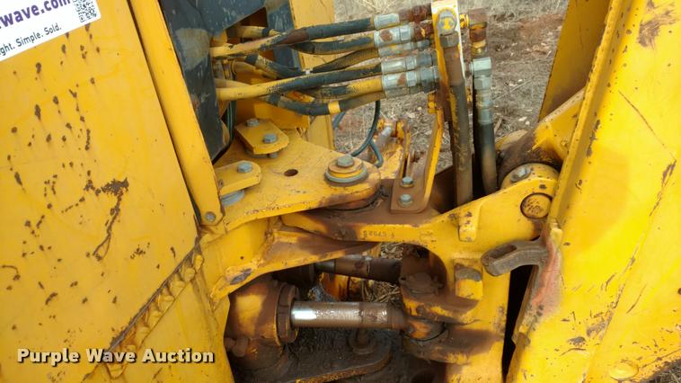 image for item DB0807 1983 John Deere 410 backhoe