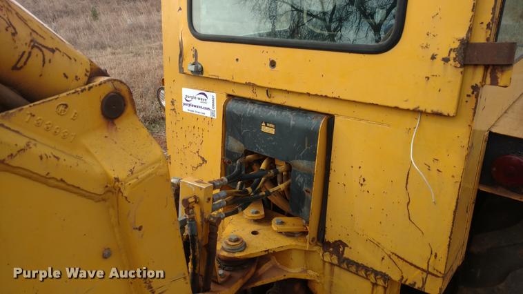 image for item DB0807 1983 John Deere 410 backhoe
