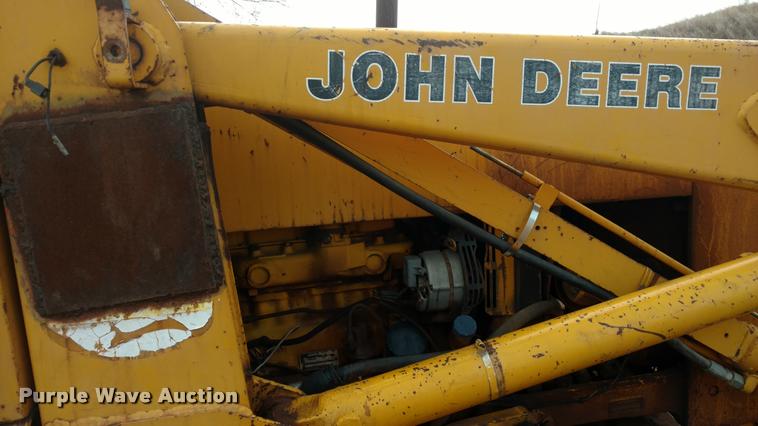 image for item DB0807 1983 John Deere 410 backhoe