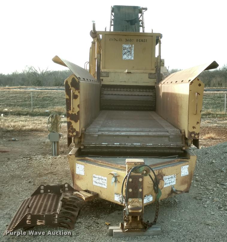 image for item DB0816 2001 Bandit 3680 Beast horizontal recycler / grinder