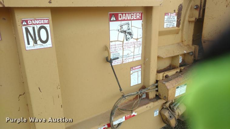 image for item DB0816 2001 Bandit 3680 Beast horizontal recycler / grinder