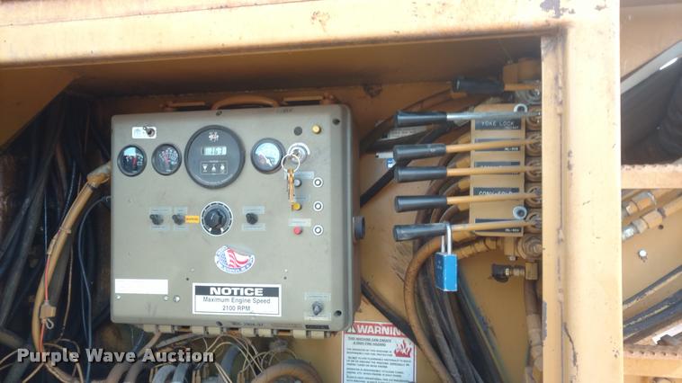 image for item DB0816 2001 Bandit 3680 Beast horizontal recycler / grinder