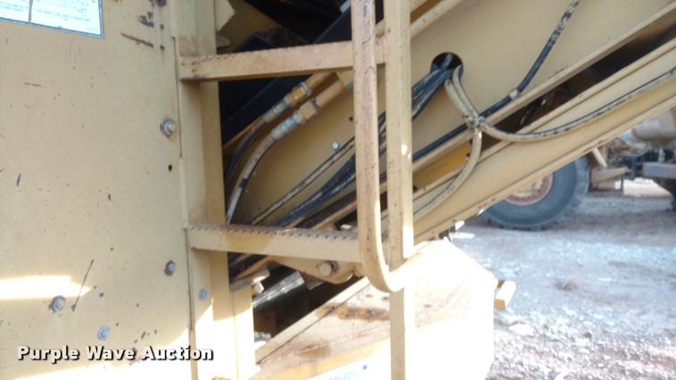 image for item DB0816 2001 Bandit 3680 Beast horizontal recycler / grinder