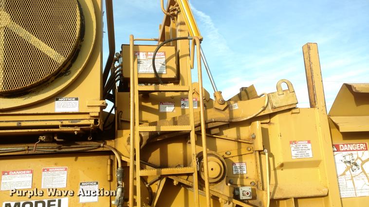 image for item DB0816 2001 Bandit 3680 Beast horizontal recycler / grinder