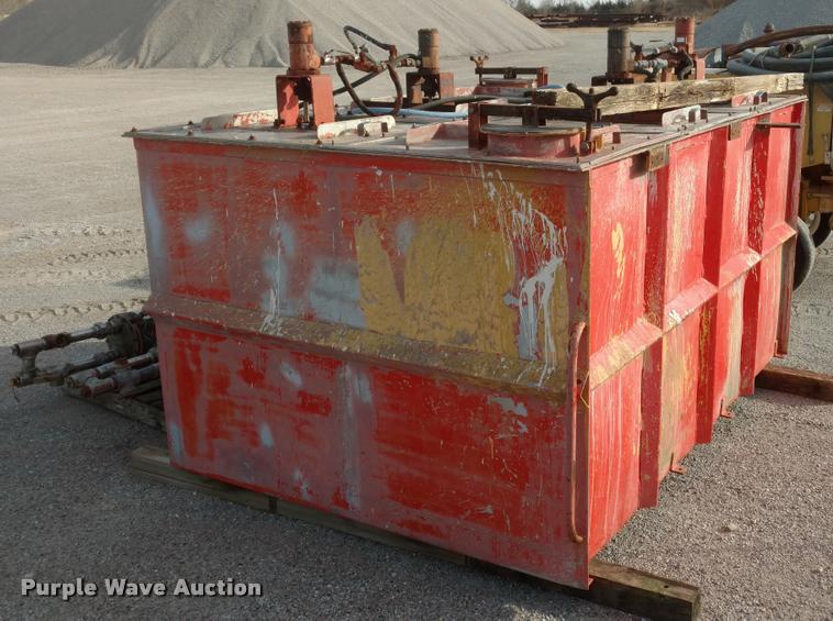 image for item DB0817 1989 Ford CT8000 paint striping truck